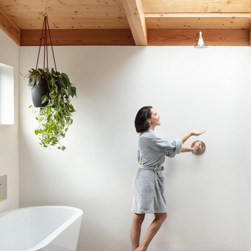 Brondell VivaSpring Filtered Showerhead in Chrome FSH25