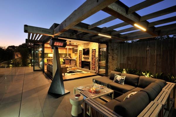 Dimplex - DGR Series Gas Radiant Portable Outdoor Heater - DGR32PLP