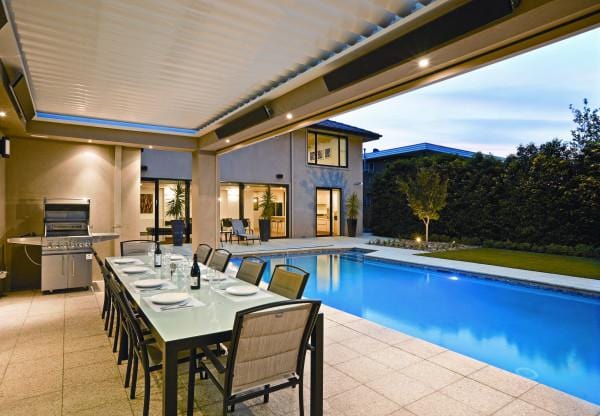 Dimplex - DLW Series Indoor / Outdoor Radiant Heater (Black - 3200W / 240V) - DLW3200B24